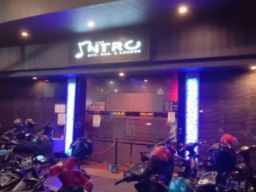 Dinas Terkait Diam, Terkait Karaoke Keluarga Intro