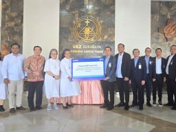 BRI Peduli Salurkan Ambulans ke RKZ Surabaya, Dukung Layanan Kemanusiaan