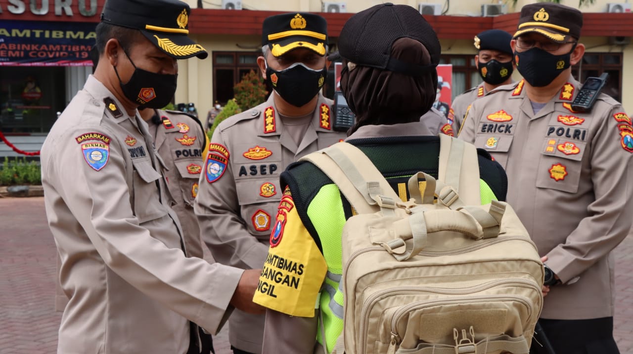 Dirbinmas Polda Jatim Pimpin Langsung Apel Bhabinkamtibmas Polres Pasuruan