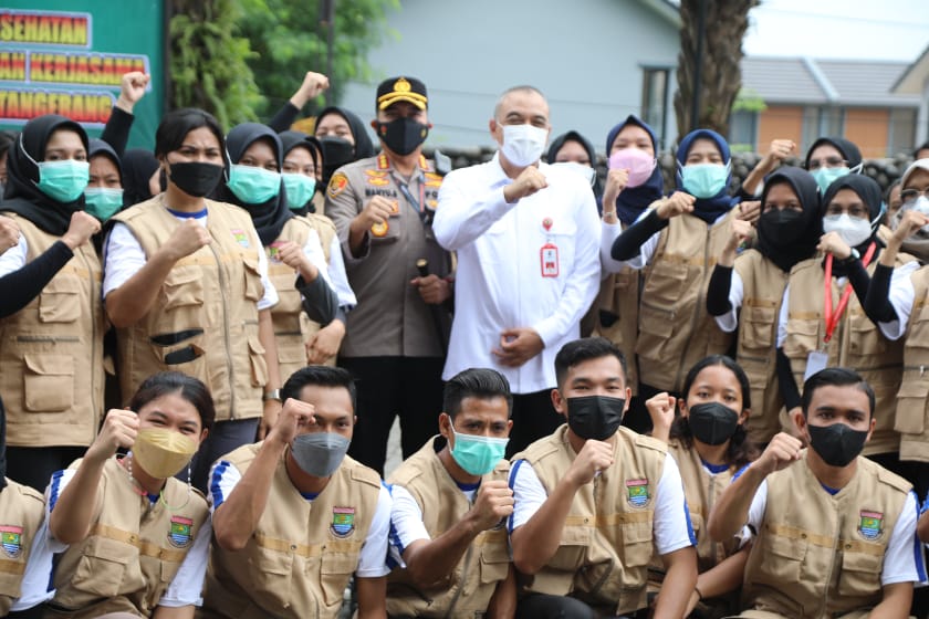 Kapolresta Tangerang dan Forkopimda Hadiri Pelepasan Relawan Nakes