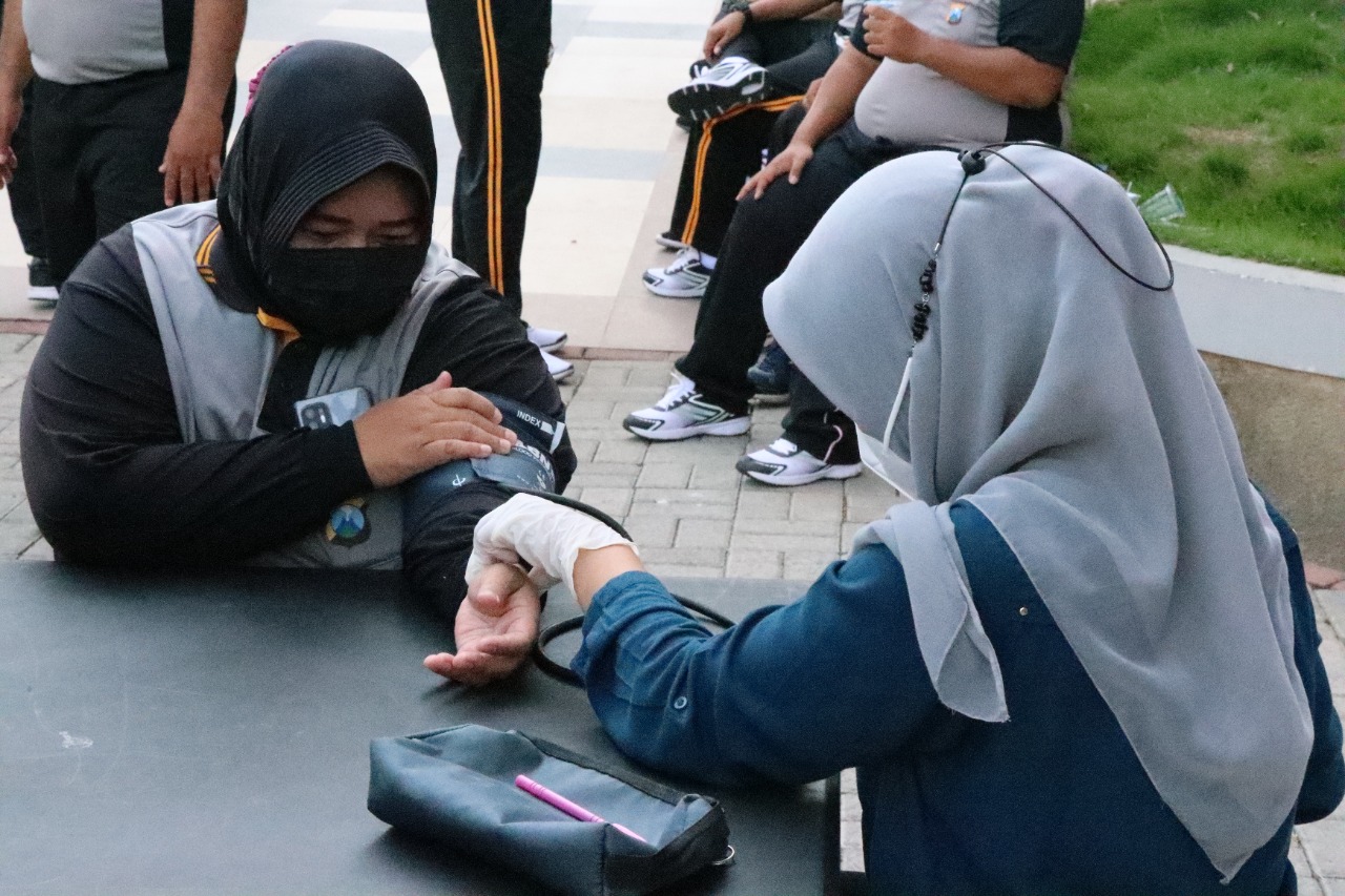 Polres Gresik Terapkan Sanksi Bagi Anggota Yang Over Weight