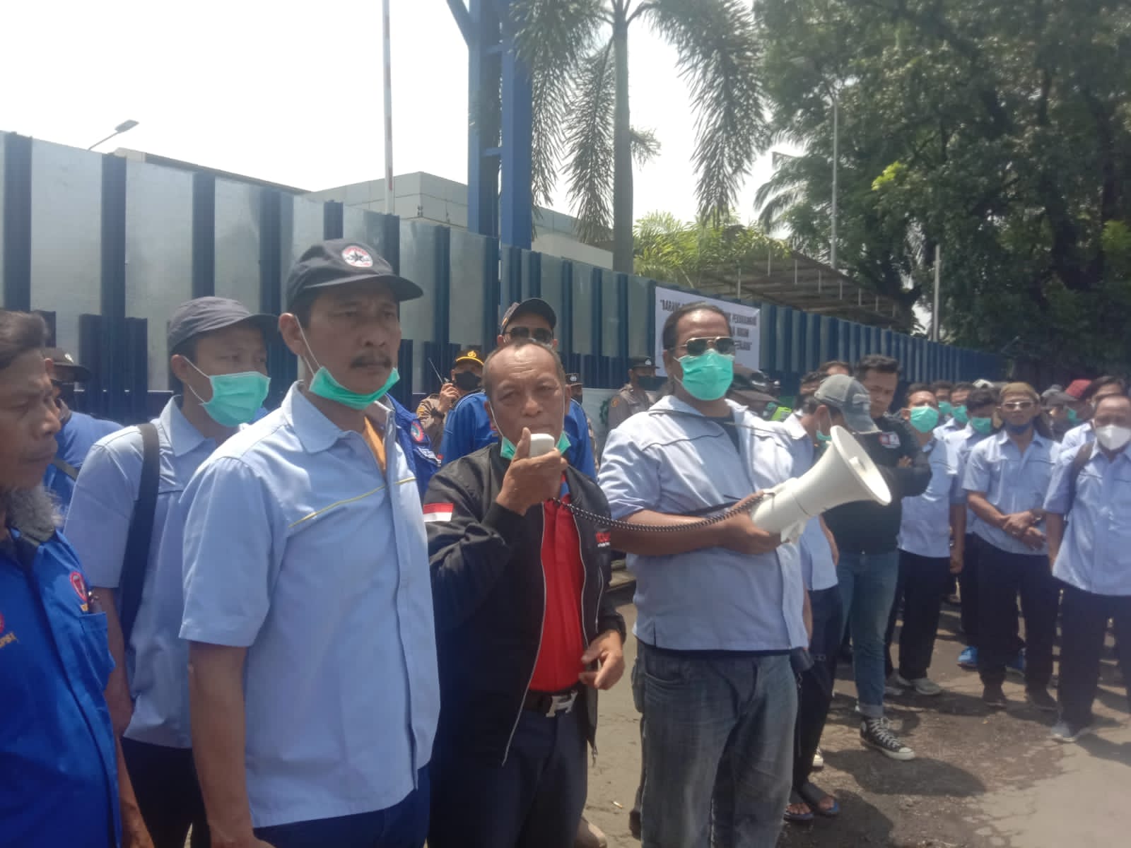 Ratusan Karyawan PT.Unilever Indonesia Tbk di PHK Sepihak