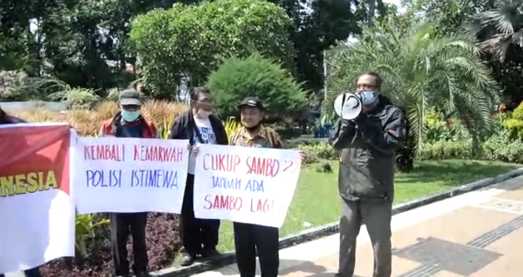 Arek Suroboyo Aksi Dukung Kapolri Usut Tuntas Kasus Sambo