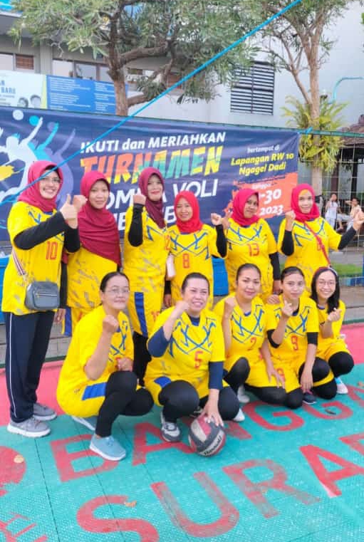 Tim Voli Putri Rt.01 Kalahkan Tim Rt.06