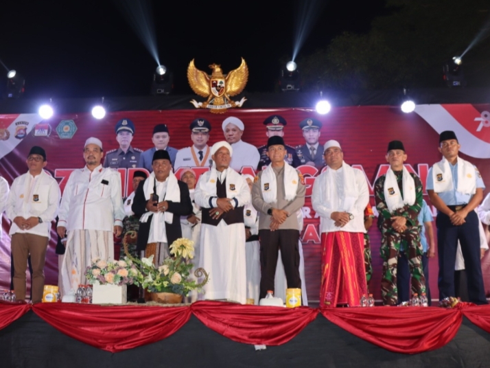 Zikir Kebangsaan, Ribuan Masyarakat Padati Polresta Tangerang