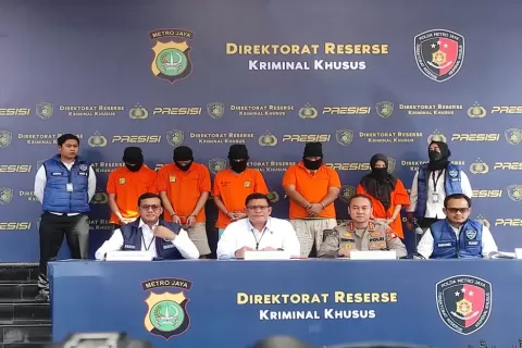 Heboh ! Produksi Film Porno, 5 Tersangka Diamankan Polisi