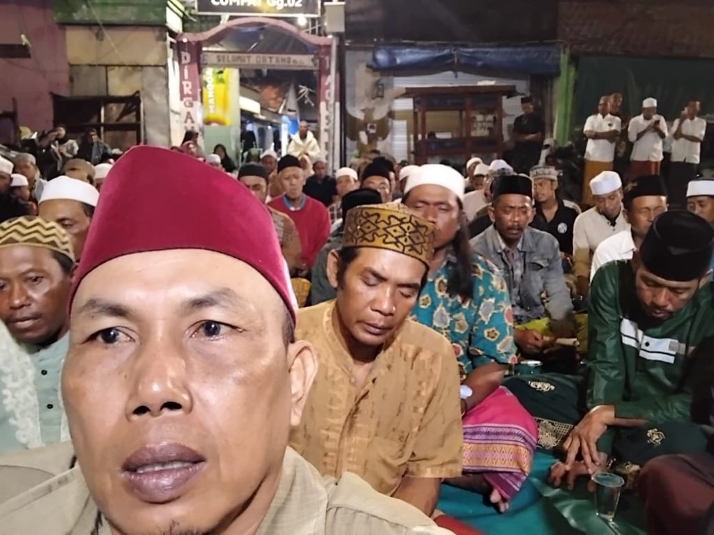 Ratusan Warga Nambangan Gelar Doa Bersama Tolak Reklamasi Surabaya Waterfront Land