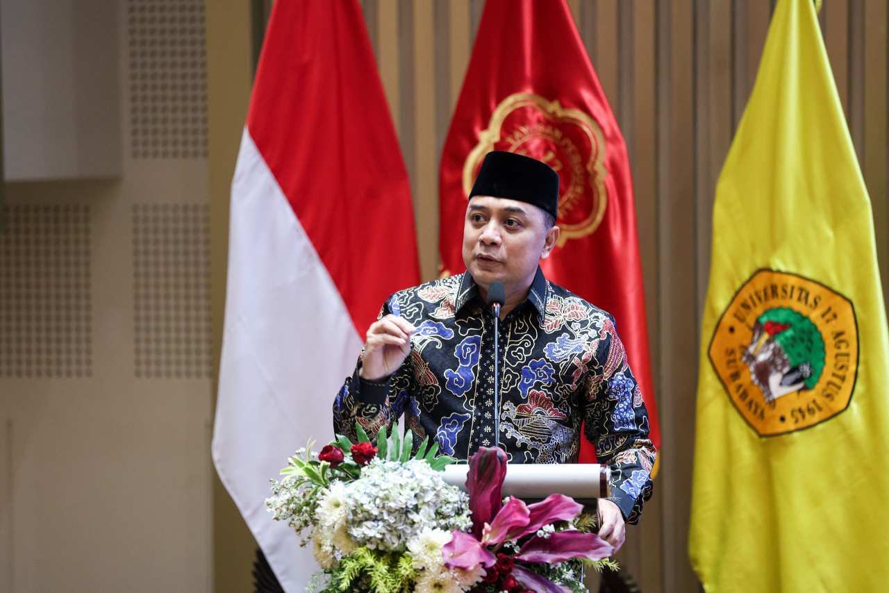 Wali Kota Surabaya Eri Cahyadi Hadiri Pelantikan Rektor Untag